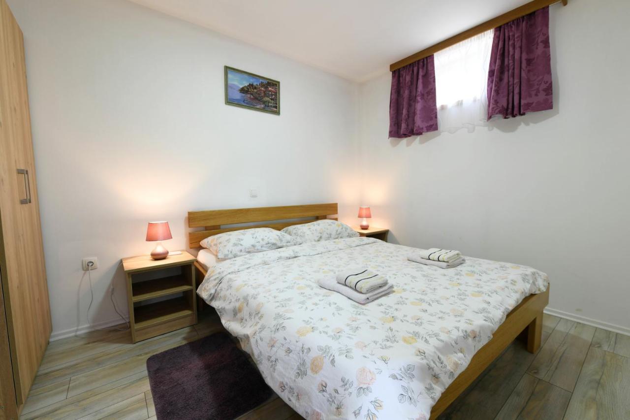 Apartman Jakov Rakovica Exterior photo